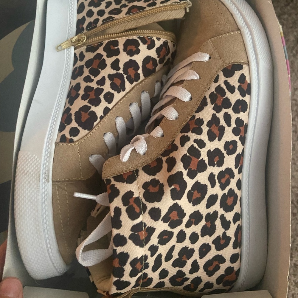 Women’s Cheetah Hightops
